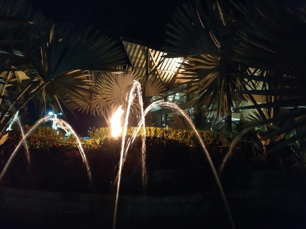 Polinesia Beira Mar Muro Alto 公寓 *